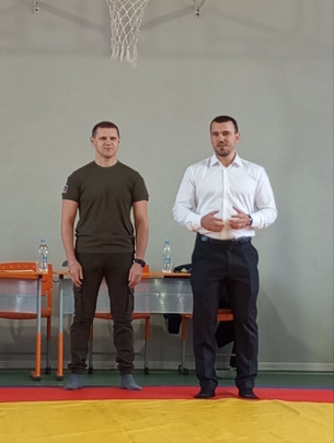 Открытый турнир по борьбе самбо среди юношей и девушек, посвященный Дню отца в России Открытый турнир по борьбе самбо среди юношей и девушек, посвященный Дню отца в России.